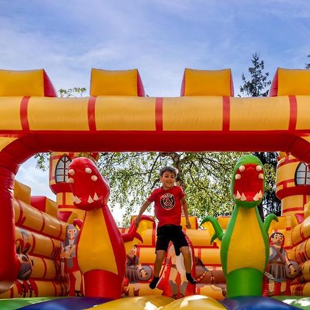 Camping Country Park Crecy La Chapelle - Site Officiel - Next To Disneyland Paris Esterno foto