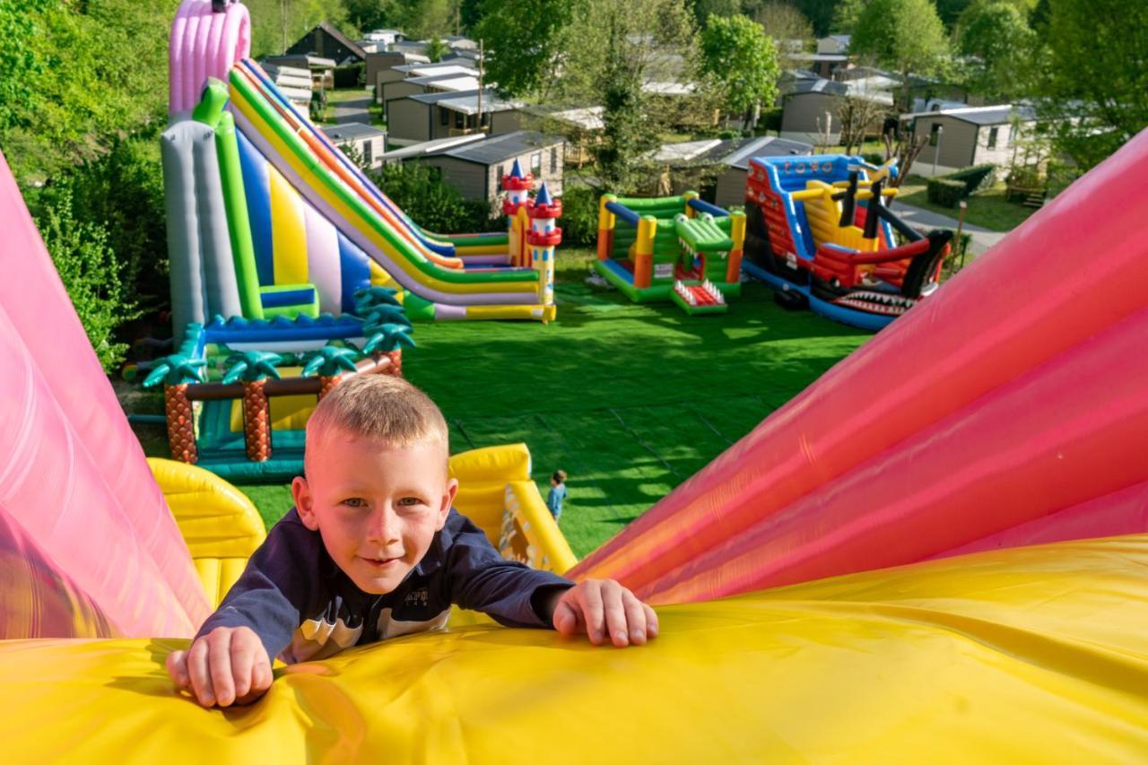 Camping Country Park Crecy La Chapelle - Site Officiel - Next To Disneyland Paris Esterno foto